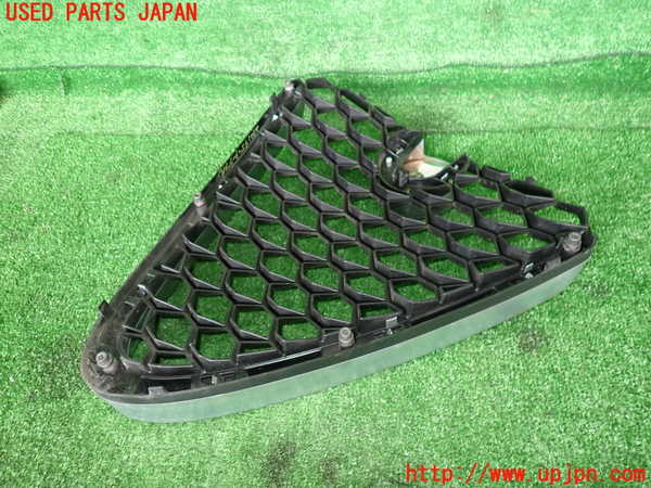 2UPJ-28211050]アルファロメオ・ジュリア(95220)ラジエターグリル 中古_m0002.jpg