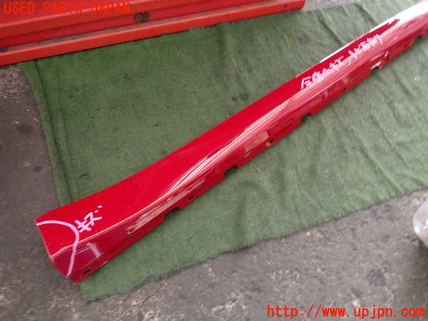 2UPJ-28211390]アルファロメオ・ジュリア(95220)右サイドステップ 中古_m0002.jpg