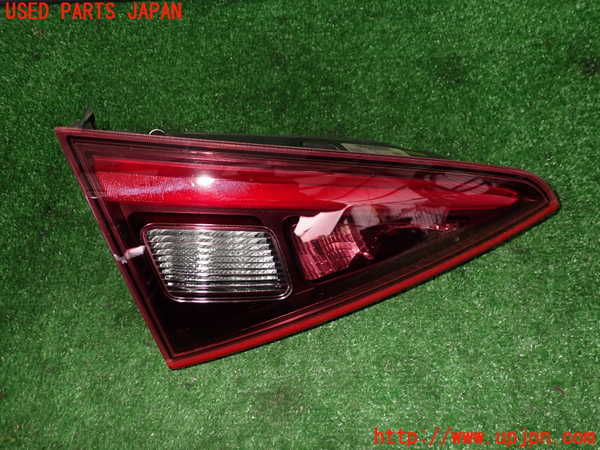 2UPJ-28211552]アルファロメオ・ジュリア(95220)左リアフィニッシャー 中古_m0001.jpg