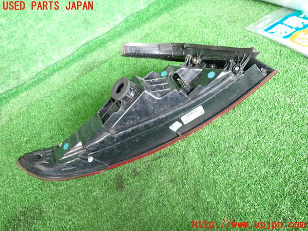 2UPJ-28211530]アルファロメオ・ジュリア(95220)右テールランプ 中古_m0003.jpg