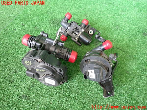 2UPJ-28212110]アルファロメオ・ジュリア(95220)ウォーターポンプ 中古_m0001.jpg