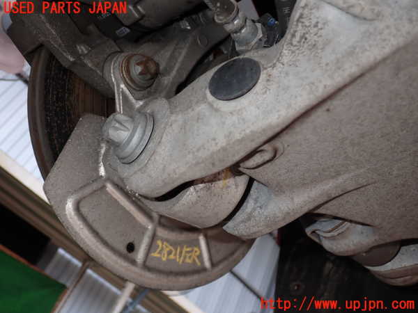 2UPJ-28214305]アルファロメオ・ジュリア(95220)左リアナックルハブ 中古_m0001.jpg