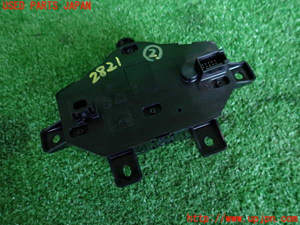 2UPJ-28216307]アルファロメオ・ジュリア(95220)スイッチ2 (オーディオメニュー操作) 中古_m0002.jpg