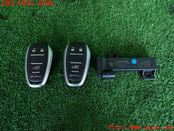2UPJ-28216110]アルファロメオ・ジュリア(95220)エンジンコンピューター 中古_m0003.jpg