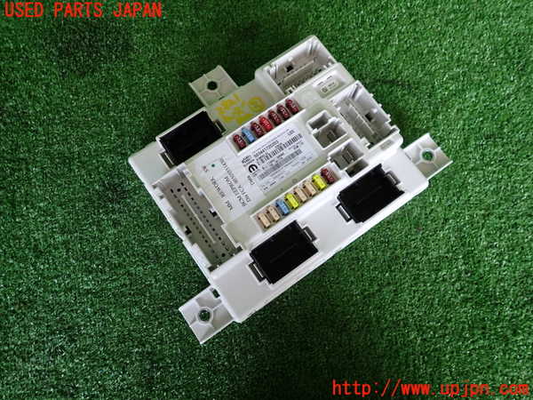 2UPJ-28216742]アルファロメオ・ジュリア(95220)ヒューズボックス2 中古_m0001.jpg