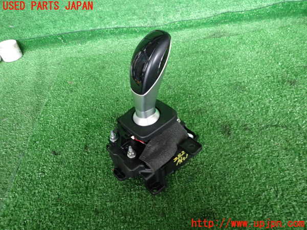 2UPJ-28217555]アルファロメオ・ジュリア(95220)ATシフトレバー 中古_m0001.jpg