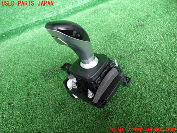 2UPJ-28217555]アルファロメオ・ジュリア(95220)ATシフトレバー 中古_m0002.jpg