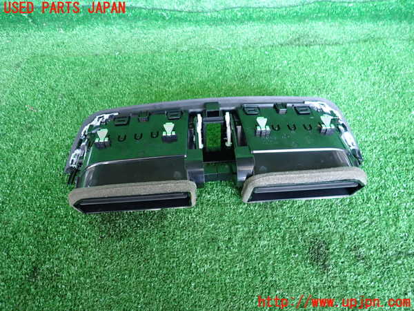 2UPJ-28217526]アルファロメオ・ジュリア(95220)エアコン吹き出し口1 (真中) 中古_m0002.jpg