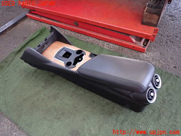 2UPJ-28217540]アルファロメオ・ジュリア(95220)センターコンソール 中古_m0001.jpg