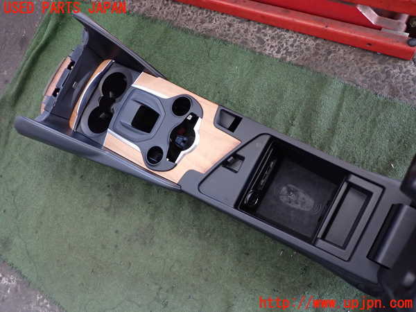 2UPJ-28217540]アルファロメオ・ジュリア(95220)センターコンソール 中古_m0003.jpg