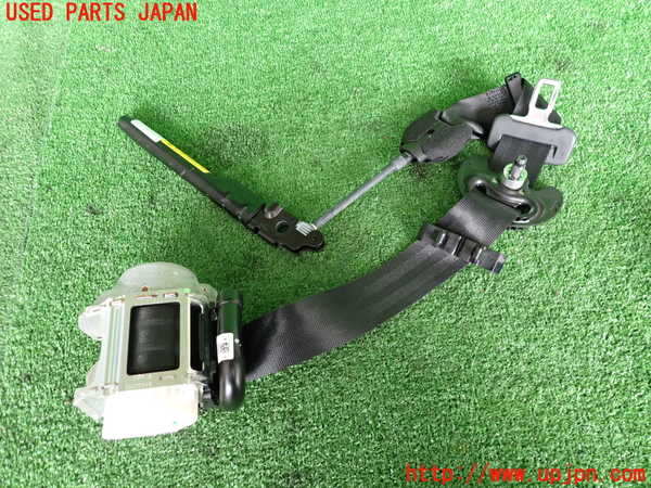 2UPJ-28217045]アルファロメオ・ジュリア(95220)運転席シートベルト 中古_m0001.jpg