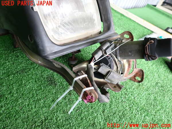 2UPJ-28221130]スタリオン(A187A)右ヘッドライト ハロゲン (ジャンク品) 中古_m0002.jpg