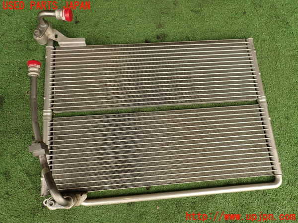 2UPJ-28232481]BMW 650i カブリオレ(EK48)オイルクーラー1 中古 E64_m0004.jpg