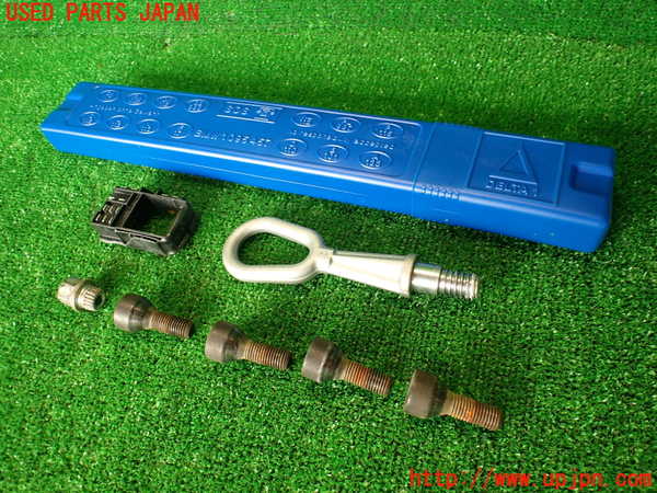 2UPJ-28237805]BMW 650i カブリオレ(EK48)車載工具 中古 E64_m0002.jpg