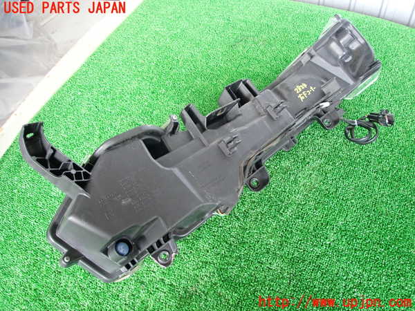 2UPJ-28241150]レクサス・NX200t(AGZ10)右コーナーランプ 中古_m0002.jpg