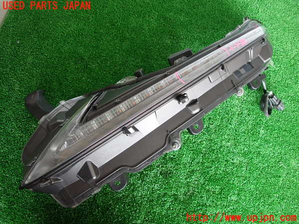 2UPJ-28241152]レクサス・NX200t(AGZ10)左コーナーランプ 中古_m0001.jpg