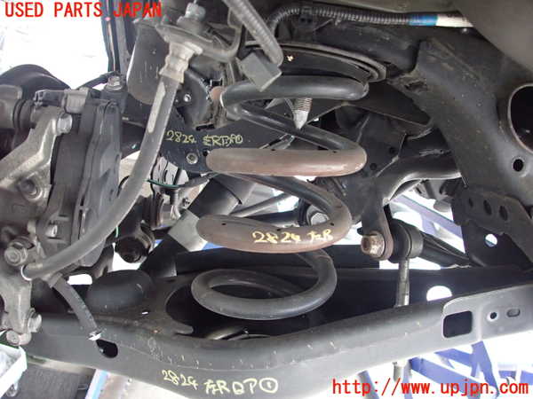 2UPJ-28245105]レクサス・NX200t(AGZ10)左リアスプリング 中古_m0001.jpg