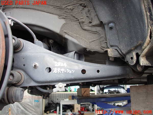 2UPJ-28245325]レクサス・NX200t(AGZ10)右リアテンションロッド 中古_m0001.jpg