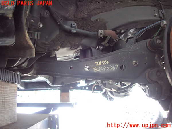 2UPJ-28245330]レクサス・NX200t(AGZ10)左リアテンションロッド 中古_m0001.jpg