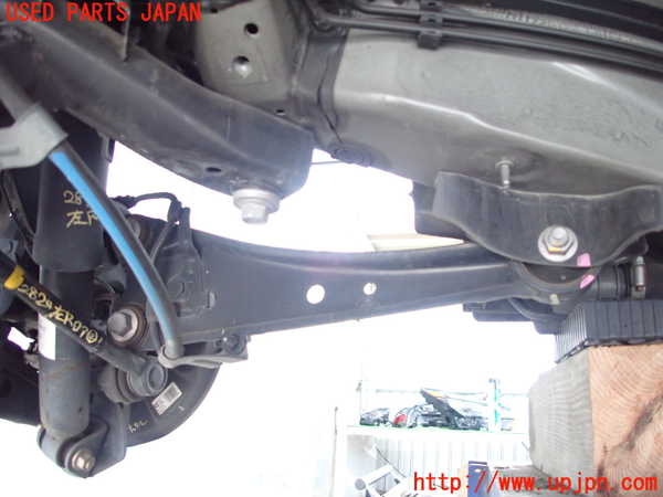 2UPJ-28245330]レクサス・NX200t(AGZ10)左リアテンションロッド 中古_m0002.jpg
