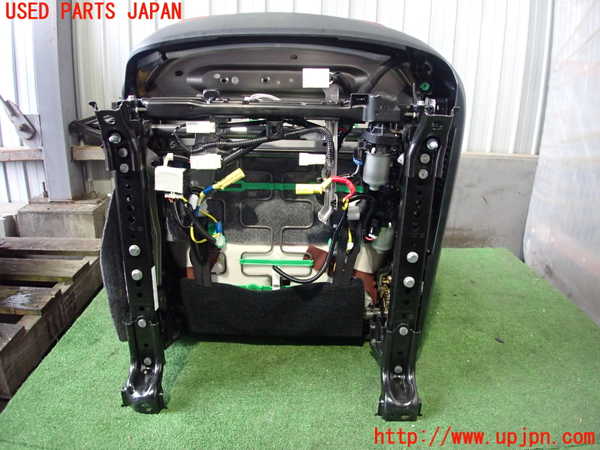 2UPJ-28247065]レクサス・NX200t(AGZ10)助手席シート 中古_m0005.jpg