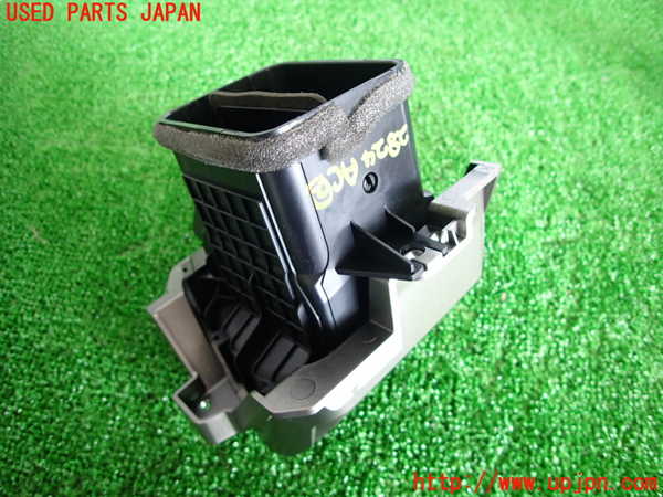 2UPJ-28247527]レクサス・NX200t(AGZ10)エアコン吹き出し口2 (右) 中古_m0003.jpg