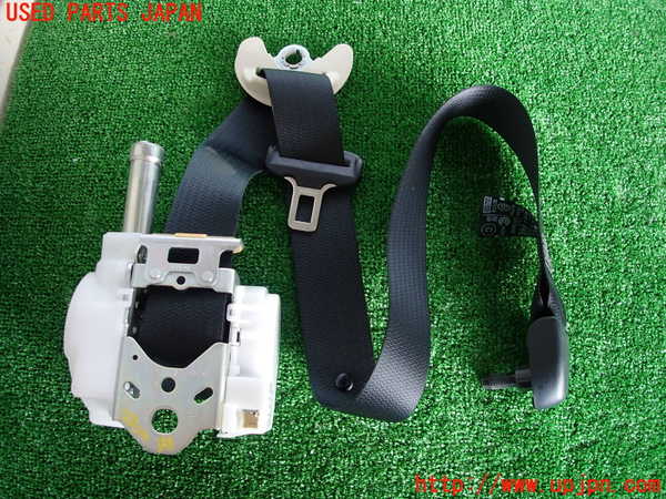 2UPJ-28247075]レクサス・NX200t(AGZ10)助手席シートベルト 中古_m0001.jpg