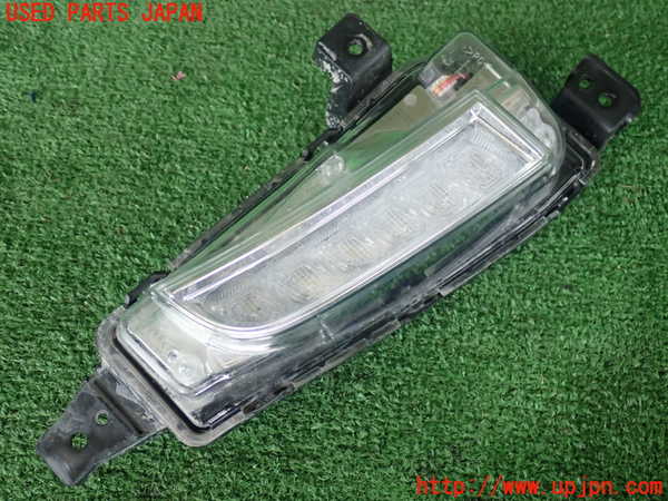2UPJ-28251152]エスクード(YEH1S)左コーナーランプ 中古_m0001.jpg