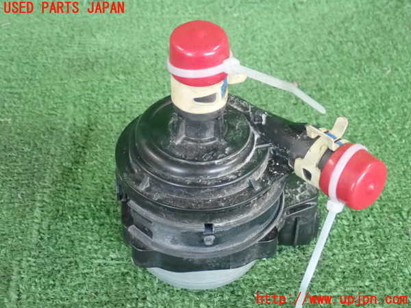 2UPJ-28252110]エスクード(YEH1S)ウォーターポンプ 中古_m0001.jpg