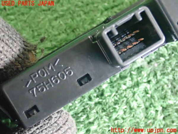 2UPJ-28256290]エスクード(YEH1S)ハザードスイッチ 中古_m0003.jpg