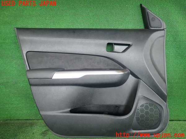 2UPJ-28251264]エスクード(YEH1S)左前ドア内張り 中古_m0001.jpg