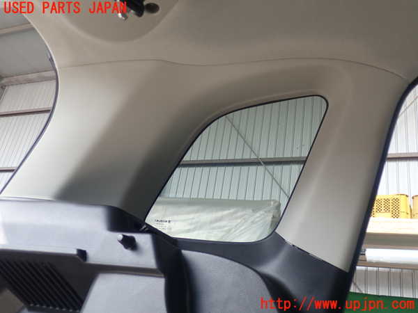 2UPJ-28257680]エスクード(YEH1S)左リアピラートリム 中古_m0002.jpg