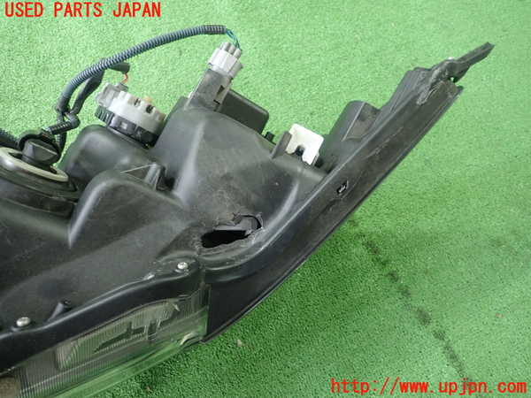 1UPJ-28261132]ハリアー(ZSU65W)左ヘッドライト LED 【ジャンク】_m0002.jpg