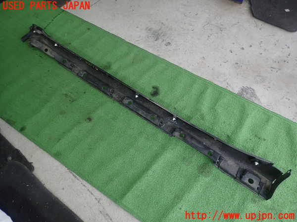 1UPJ-28261390]ハリアー(ZSU65W)右サイドステップ 中古_m0003.jpg