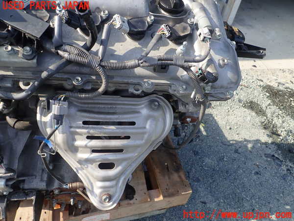 1UPJ-28262010]ハリアー(ZSU65W)エンジン 3ZR-FAE 4WD 中古_m0003.jpg