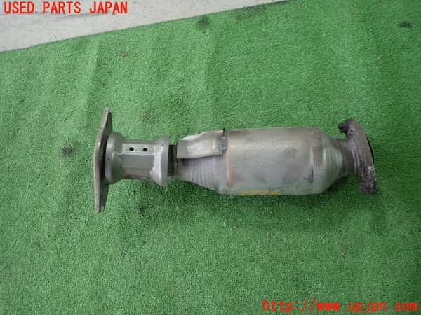 1UPJ-28262661]ハリアー(ZSU65W)触媒1 中古_m0002.jpg