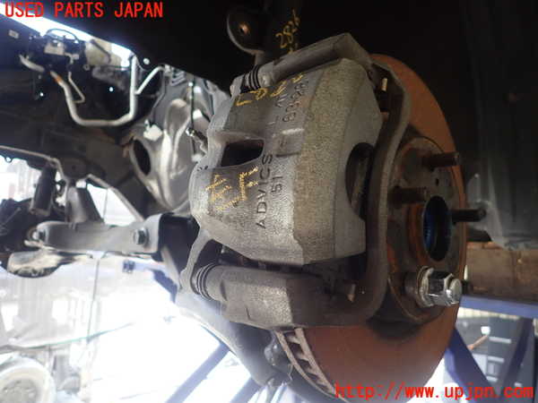 1UPJ-28264085]ハリアー(ZSU65W)左フロントキャリパー 中古_m0001.jpg
