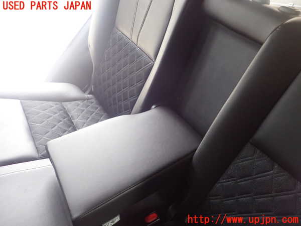 5UPJ-28267385]ハリアー(ZSU65W)リアシート 中古_m0002.jpg
