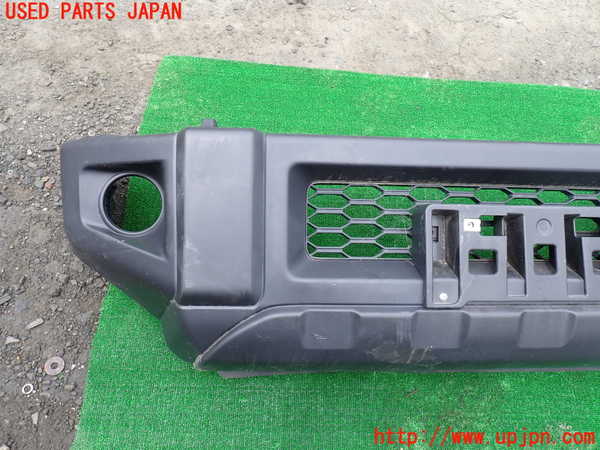 1UPJ-28271010]ジムニー(JB64W)フロントバンパー 中古_m0003.jpg