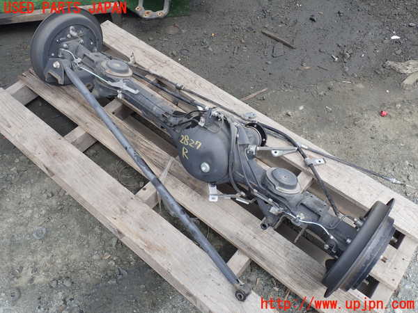 1UPJ-28274400]ジムニー(JB64W)リアデフホーシング 中古_m0001.jpg