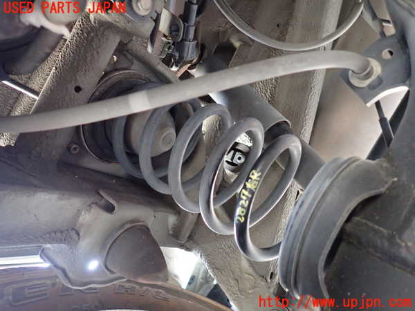 5UPJ-28275100]ジムニー(JB64W)右リアスプリング 中古_m0001.jpg