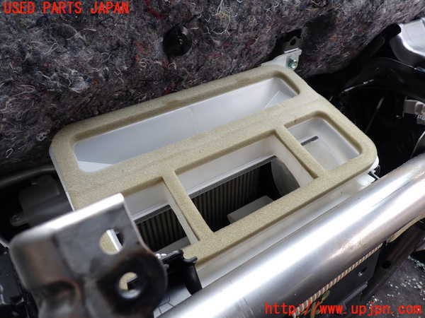 1UPJ-28276081]ジムニー(JB64W)エバポレーター1 中古_m0002.jpg