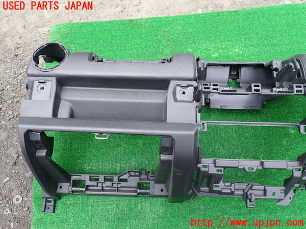 1UPJ-28277505]ジムニー(JB64W)ダッシュボード 中古_m0003.jpg