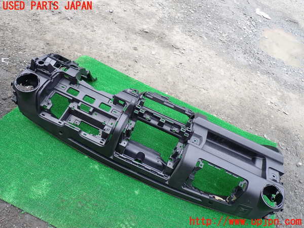 1UPJ-28277505]ジムニー(JB64W)ダッシュボード 中古_m0004.jpg