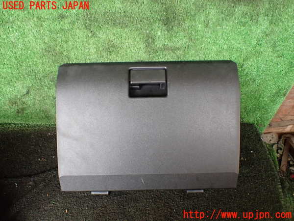 1UPJ-28277516]ジムニー(JB64W)グローブボックス1 中古_m0001.jpg