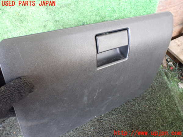 1UPJ-28277516]ジムニー(JB64W)グローブボックス1 中古_m0002.jpg