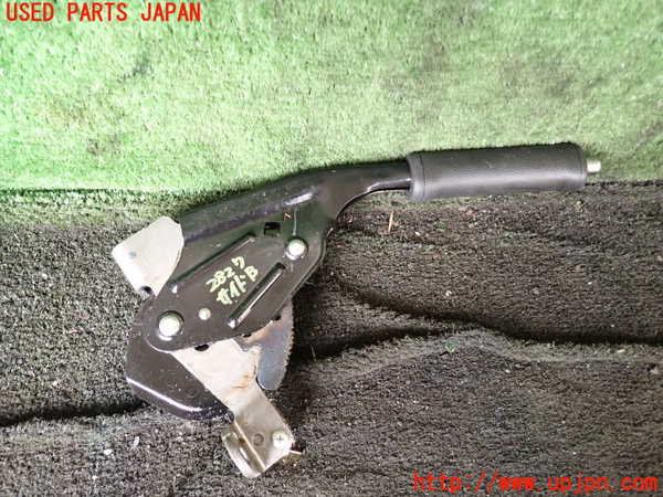 5UPJ-28277550]ジムニー(JB64W)サイドブレーキレバー 中古_m0001.jpg