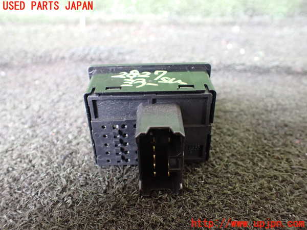5UPJ-28276280]ジムニー(JB64W)ミラースイッチ 中古_m0002.jpg