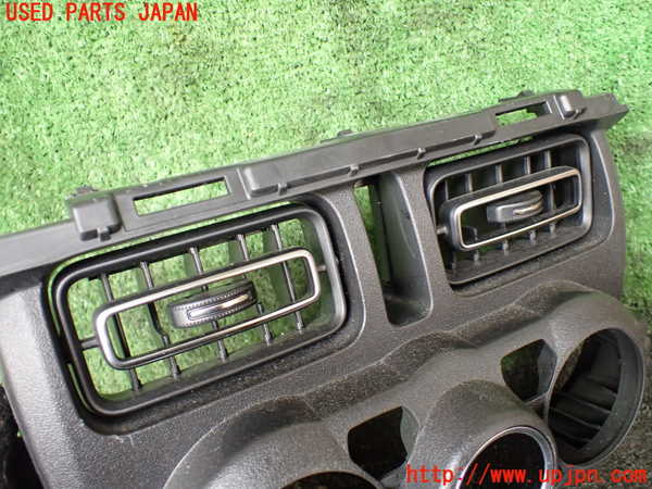 1UPJ-28277528]ジムニー(JB64W)エアコン吹き出し口3 (真中) 中古_m0002.jpg