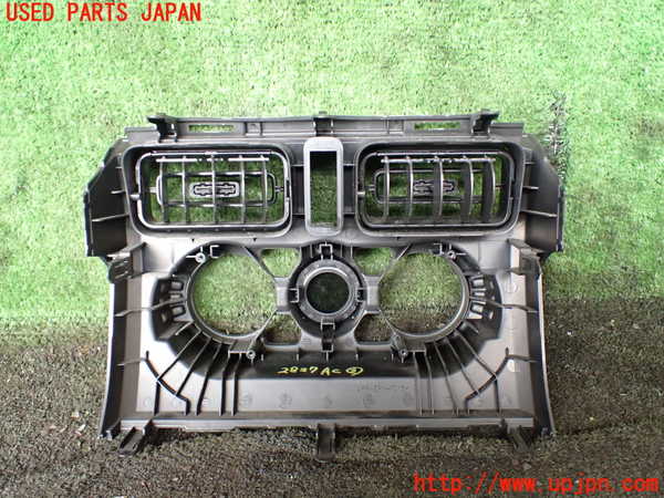 1UPJ-28277528]ジムニー(JB64W)エアコン吹き出し口3 (真中) 中古_m0003.jpg